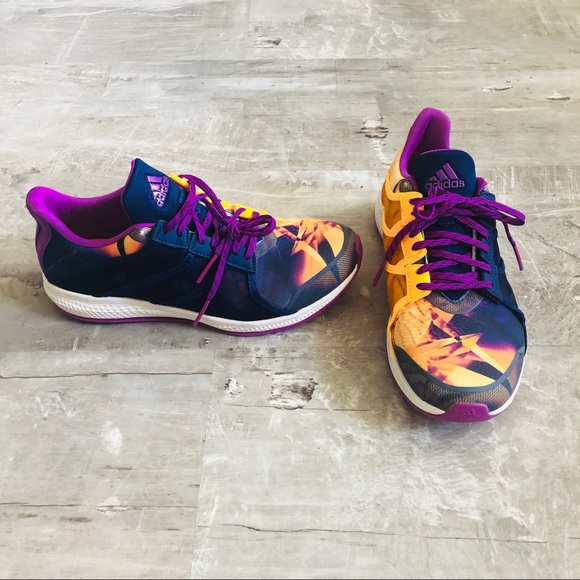 adidas Shoes - Adidas Bounce Sneakers